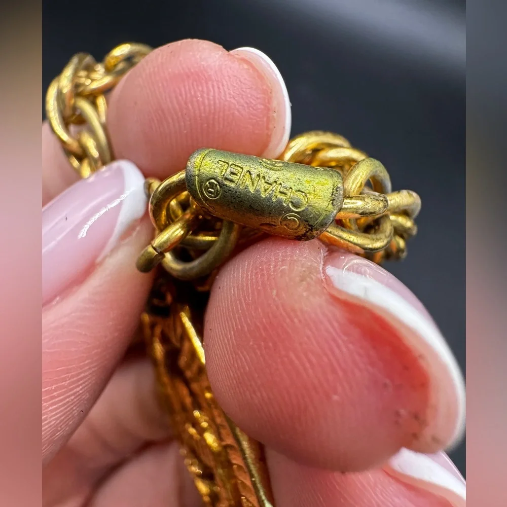 LOT 1556 24K gold plated CHANEL vintage bracelet